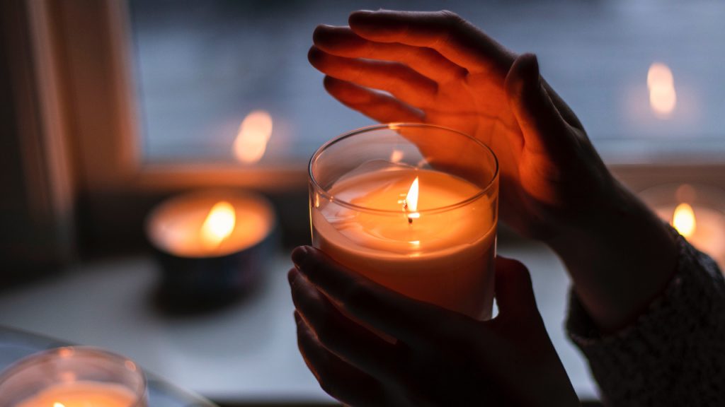 Velas aromáticas podem ser prejudiciais à saúde? A resposta é sim!