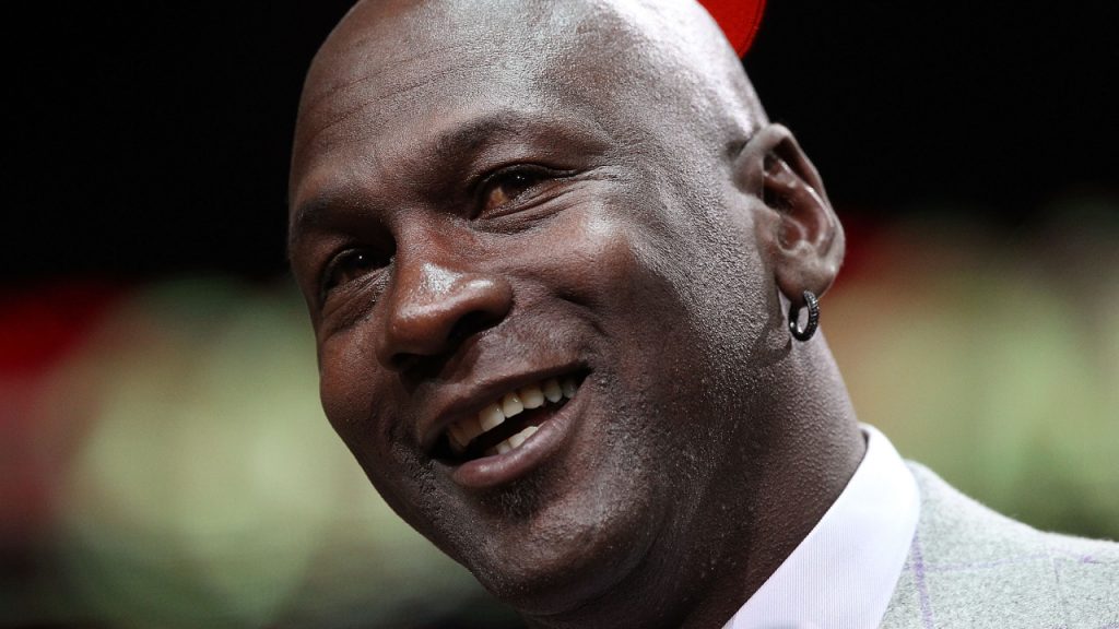 Michael Jordan bate recorde de doação e envia R$ 50 milhões à ONG infantil