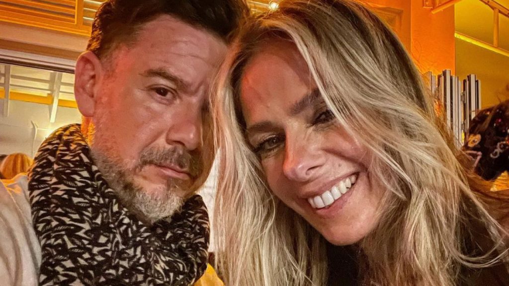 Adriane Galisteu e Alexandre Iodice completam 13 anos de casados